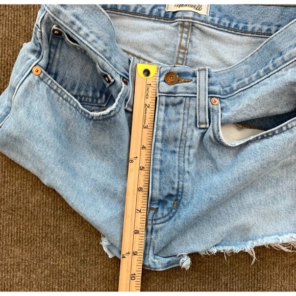 Madewell Shorts Womens 24 Cut-Off Mid Rise Relaxed Button Fly Distressed Denim - Picture 6 of 10